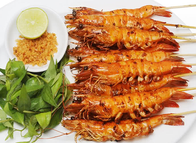 Tôm sú nướng mọi/ Tôm sú nướng muối ớt
